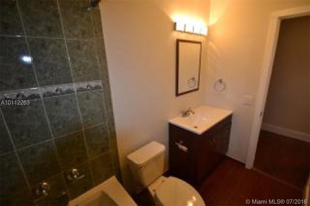 Babco Manors 39-15 B - Residential Lease