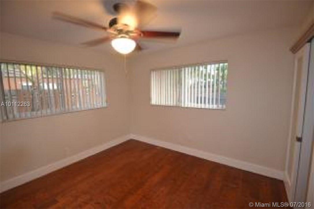 Babco Manors 39-15 B - Residential Lease