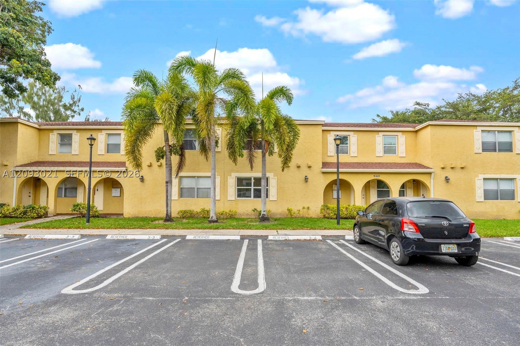 10729 La Placida Dr 3-4