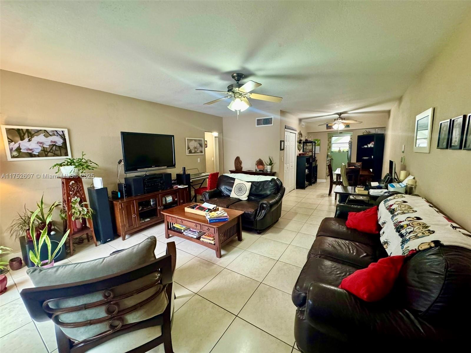 EVENING STAR CONDO - Residential