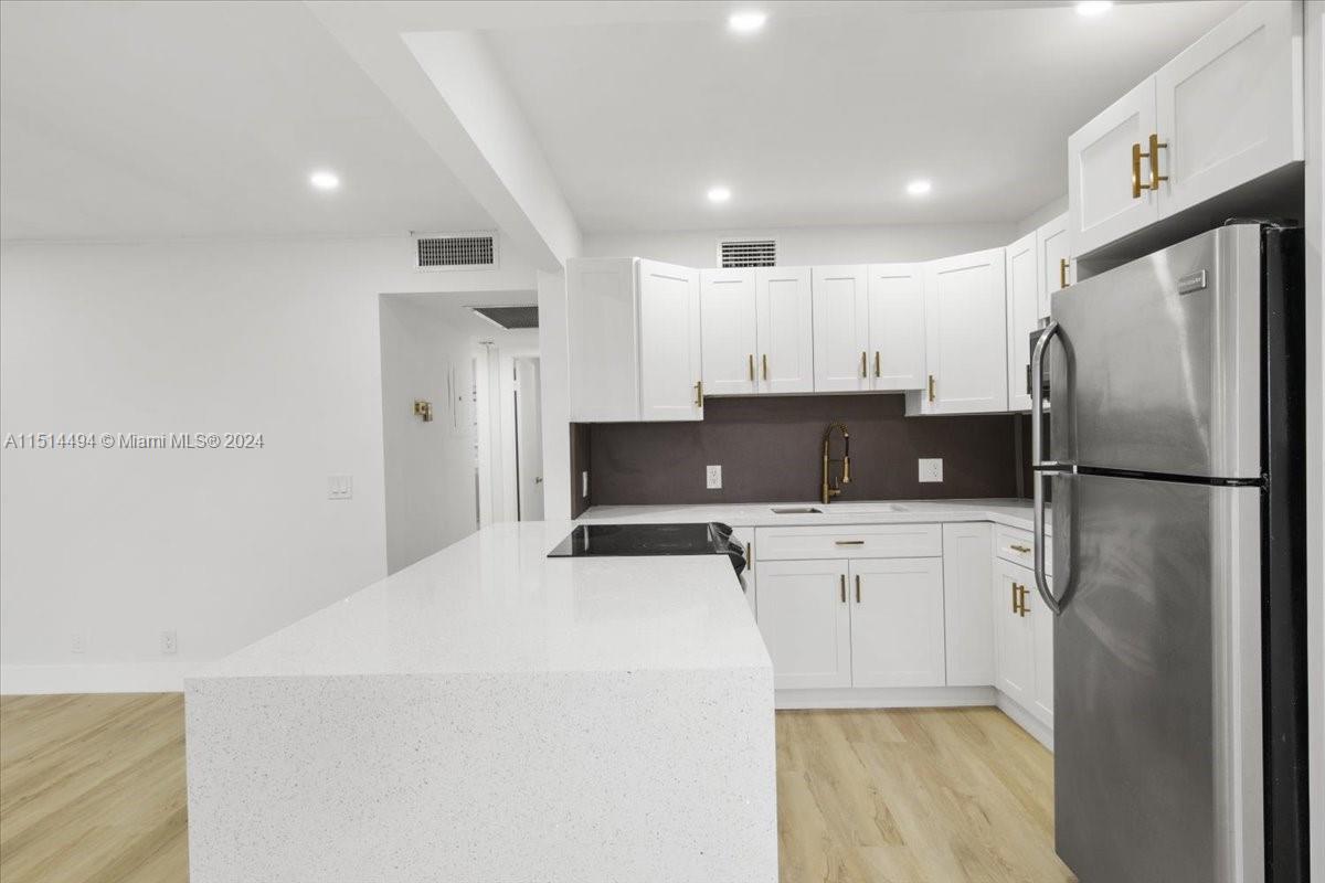 KINGSLEY AT CENTURY VILLA - Residential
