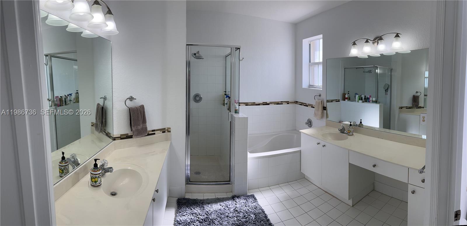 ISLANDS AT DORAL TOWNHOME - Residential Lease