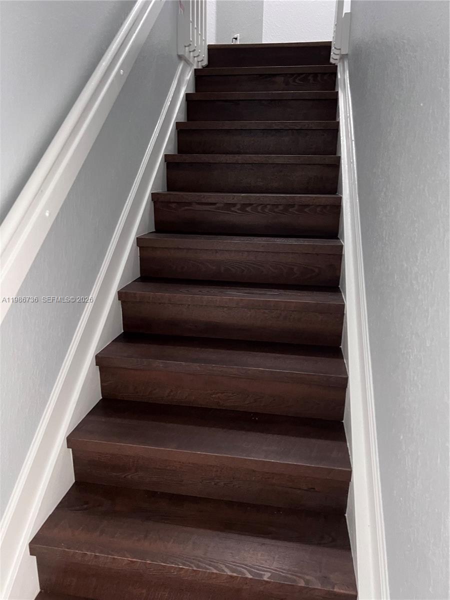 ISLANDS AT DORAL TOWNHOME - Residential Lease