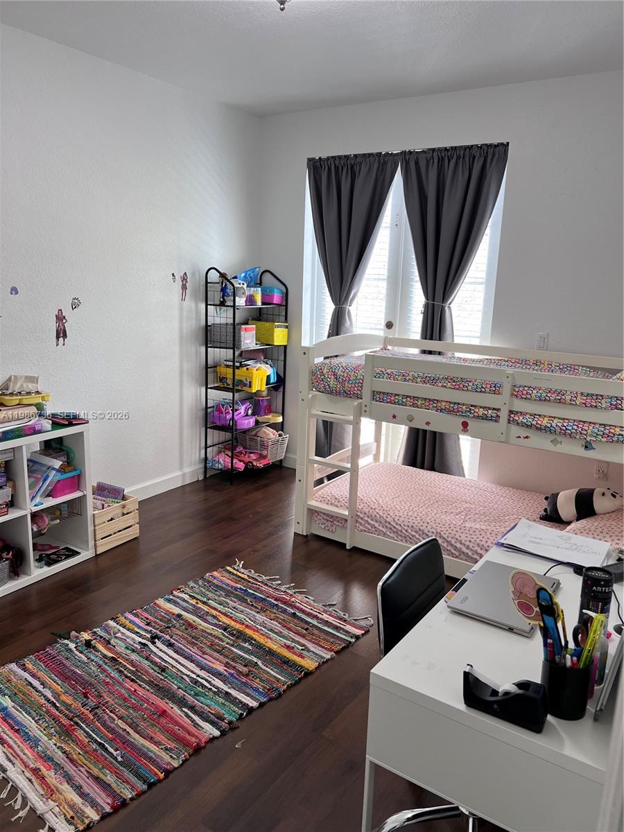 ISLANDS AT DORAL TOWNHOME - Residential Lease