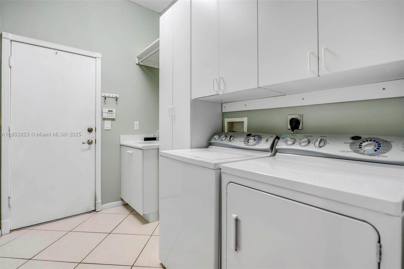 JOG EST - Residential