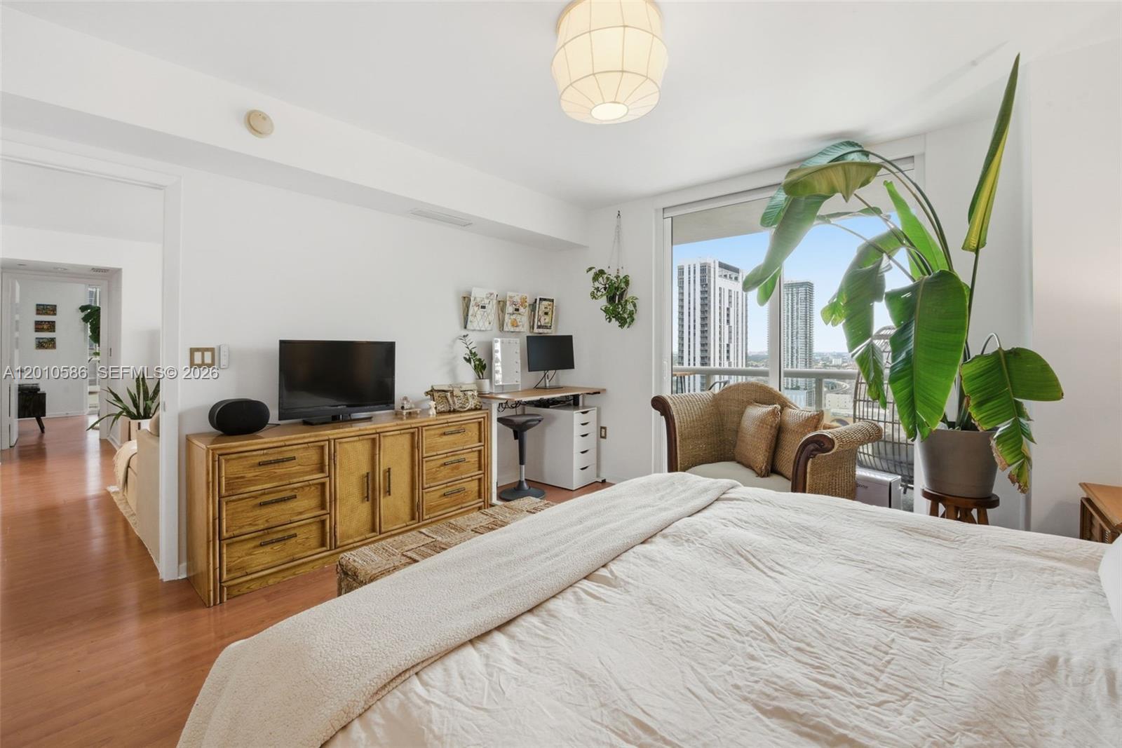 50 BISCAYNE CONDO - Residential