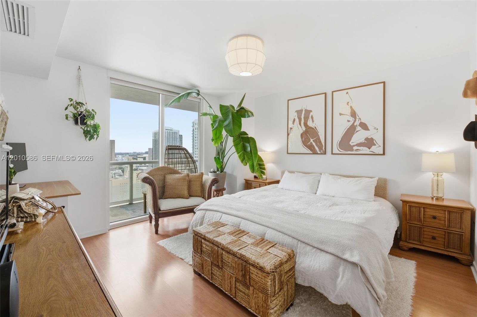 50 BISCAYNE CONDO - Residential