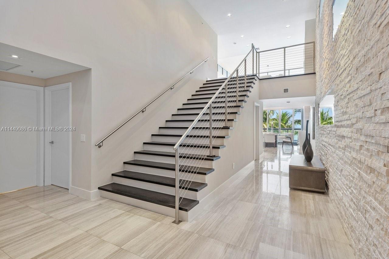 NORTH CARILLON BEACH COND - Residential