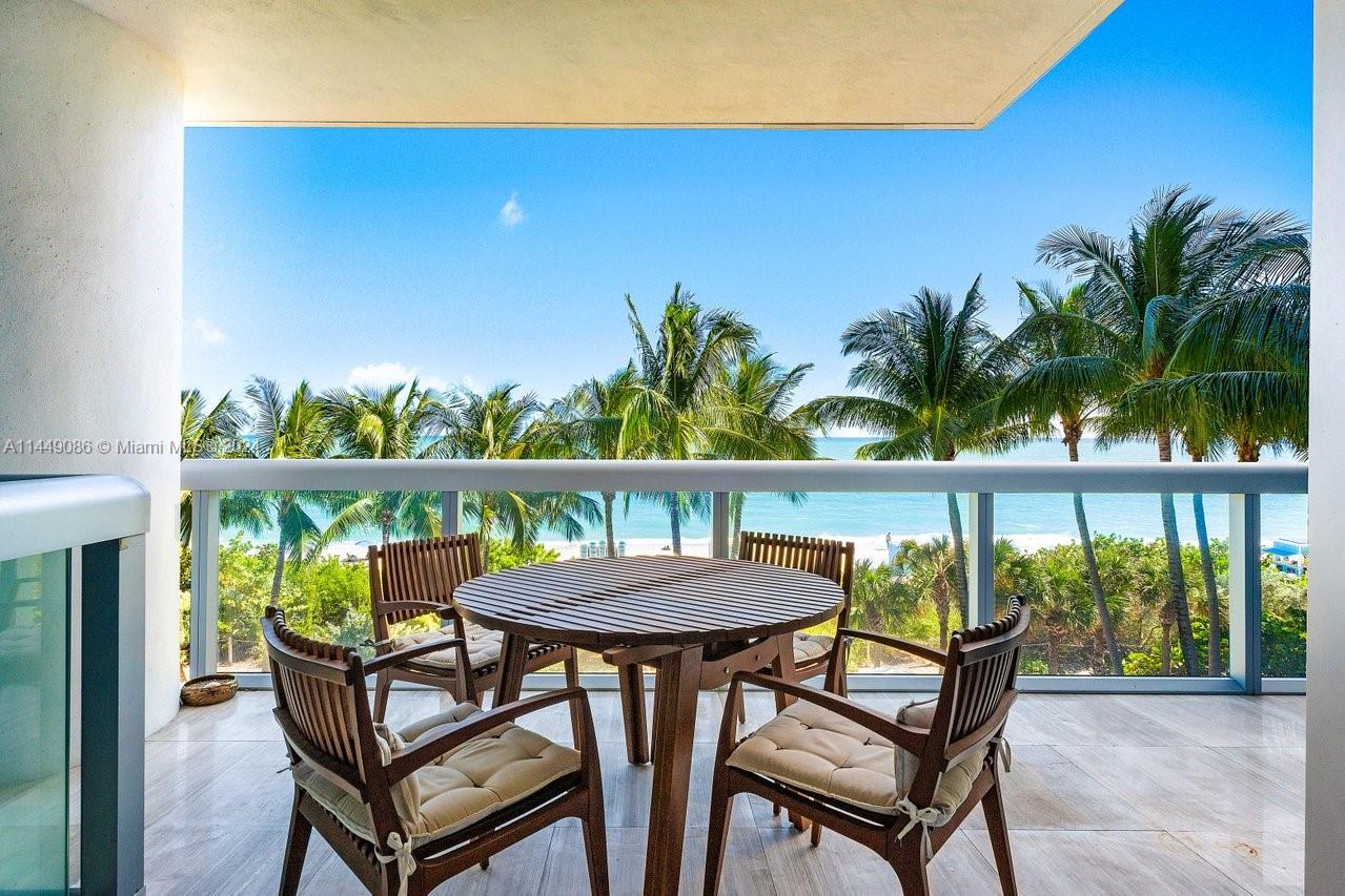 NORTH CARILLON BEACH COND - Residential