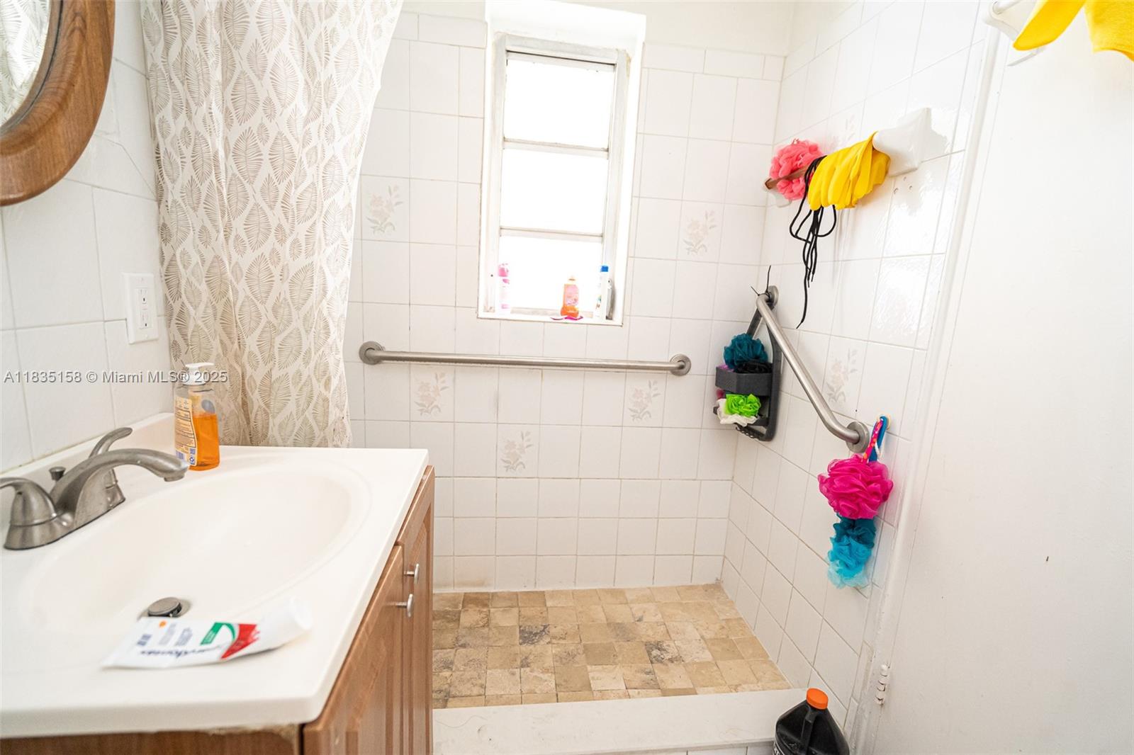 DEL RIO PARK - Residential Income