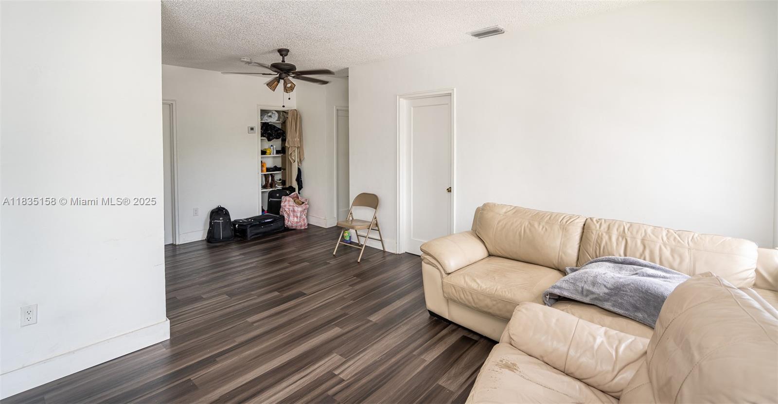 DEL RIO PARK - Residential Income