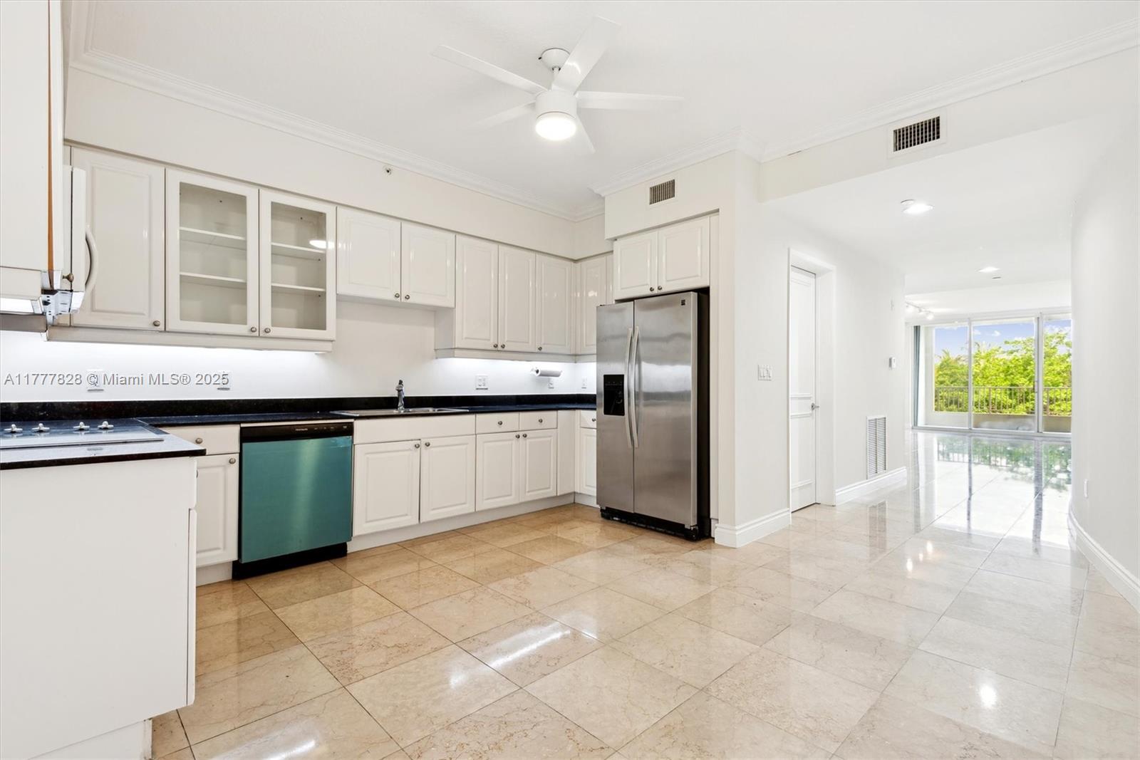 703 Crandon Blvd 403, Key Biscayne, Miami-Dade County, Florida - 2 Bedrooms  
2 Bathrooms - 
