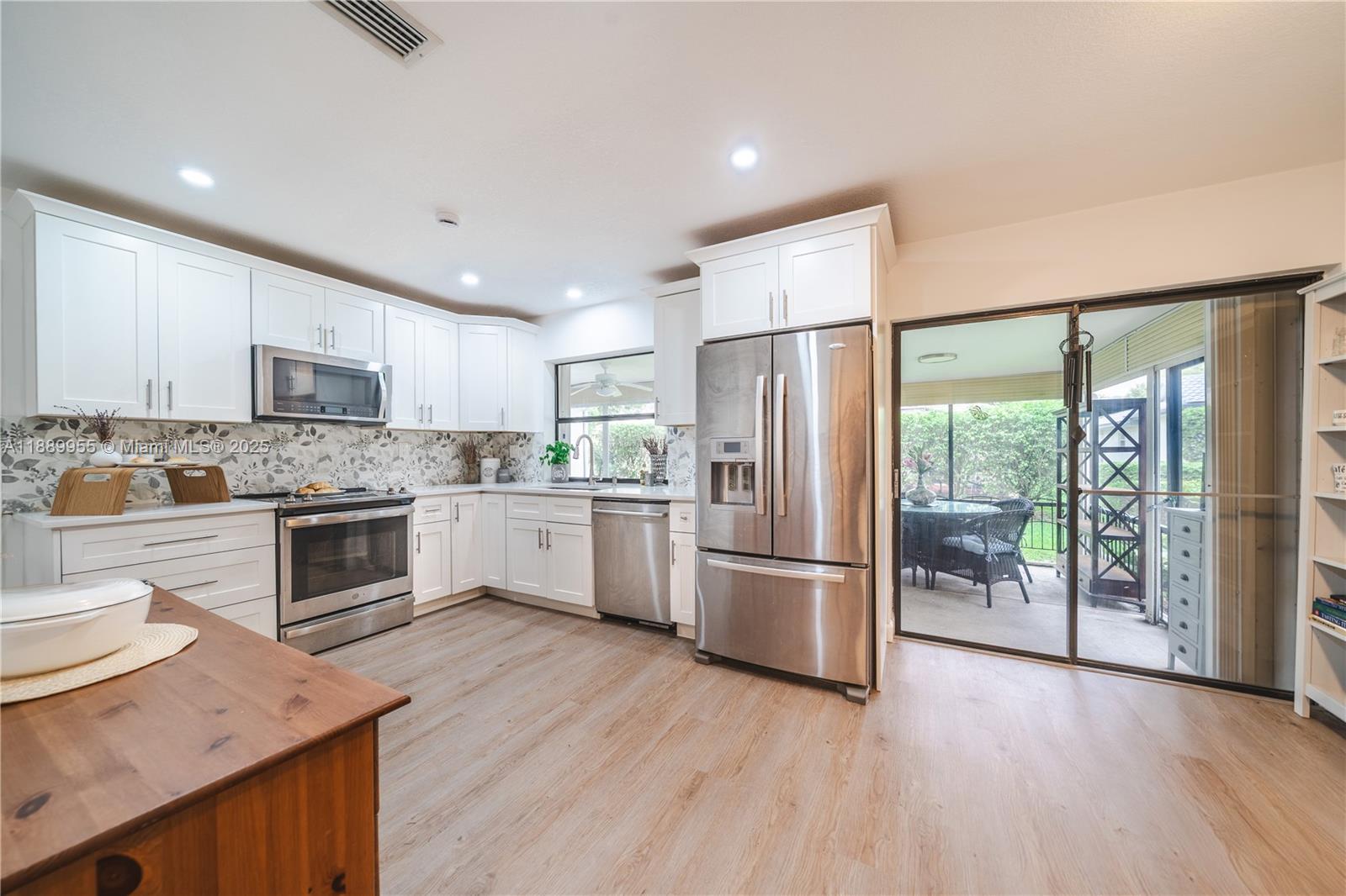 CLOVERFIELD - Residential