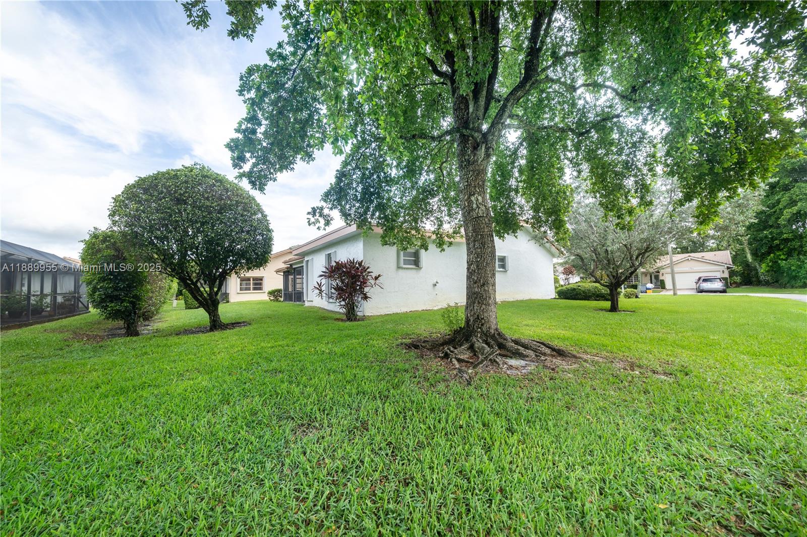 CLOVERFIELD - Residential