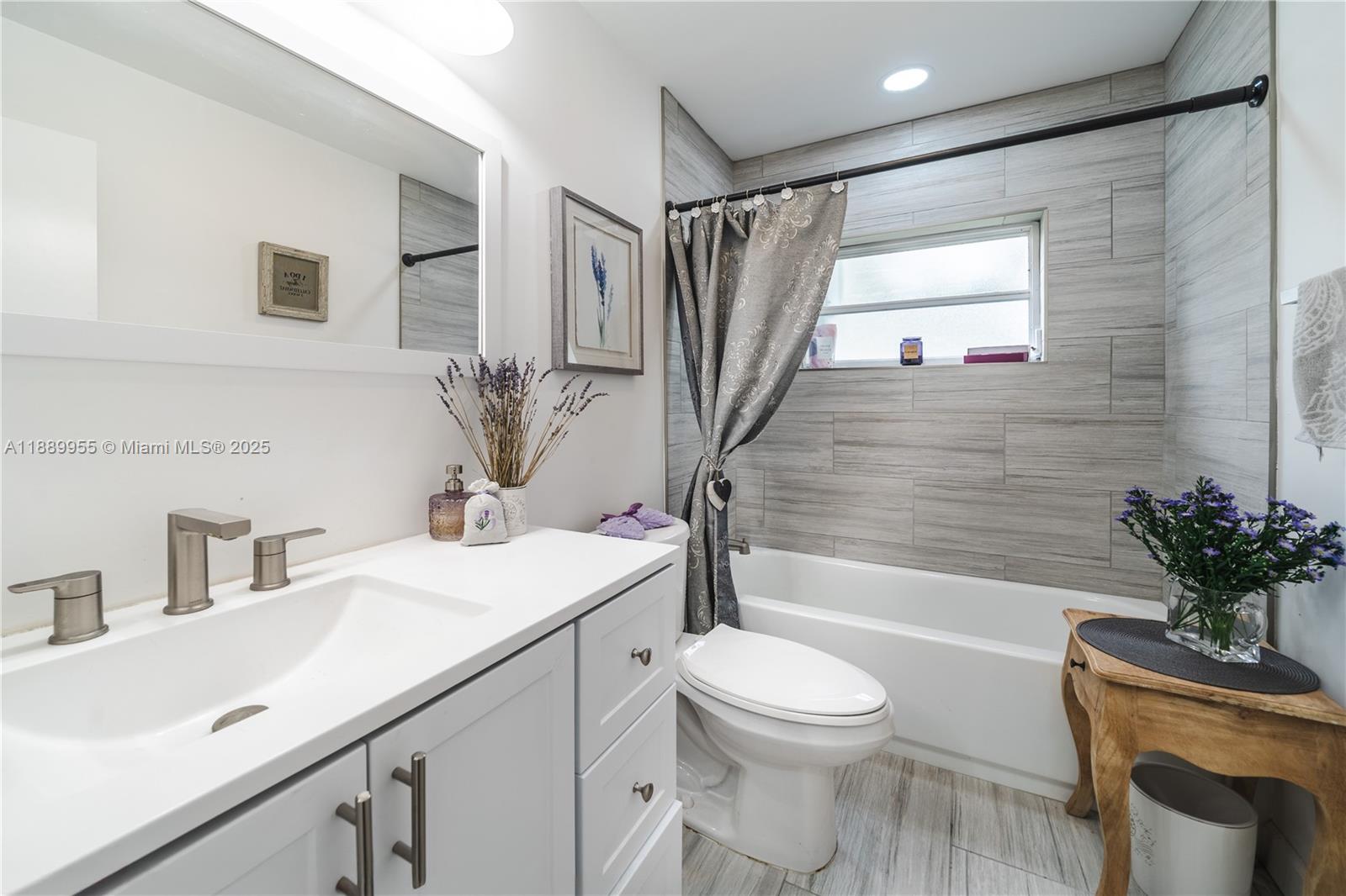 CLOVERFIELD - Residential