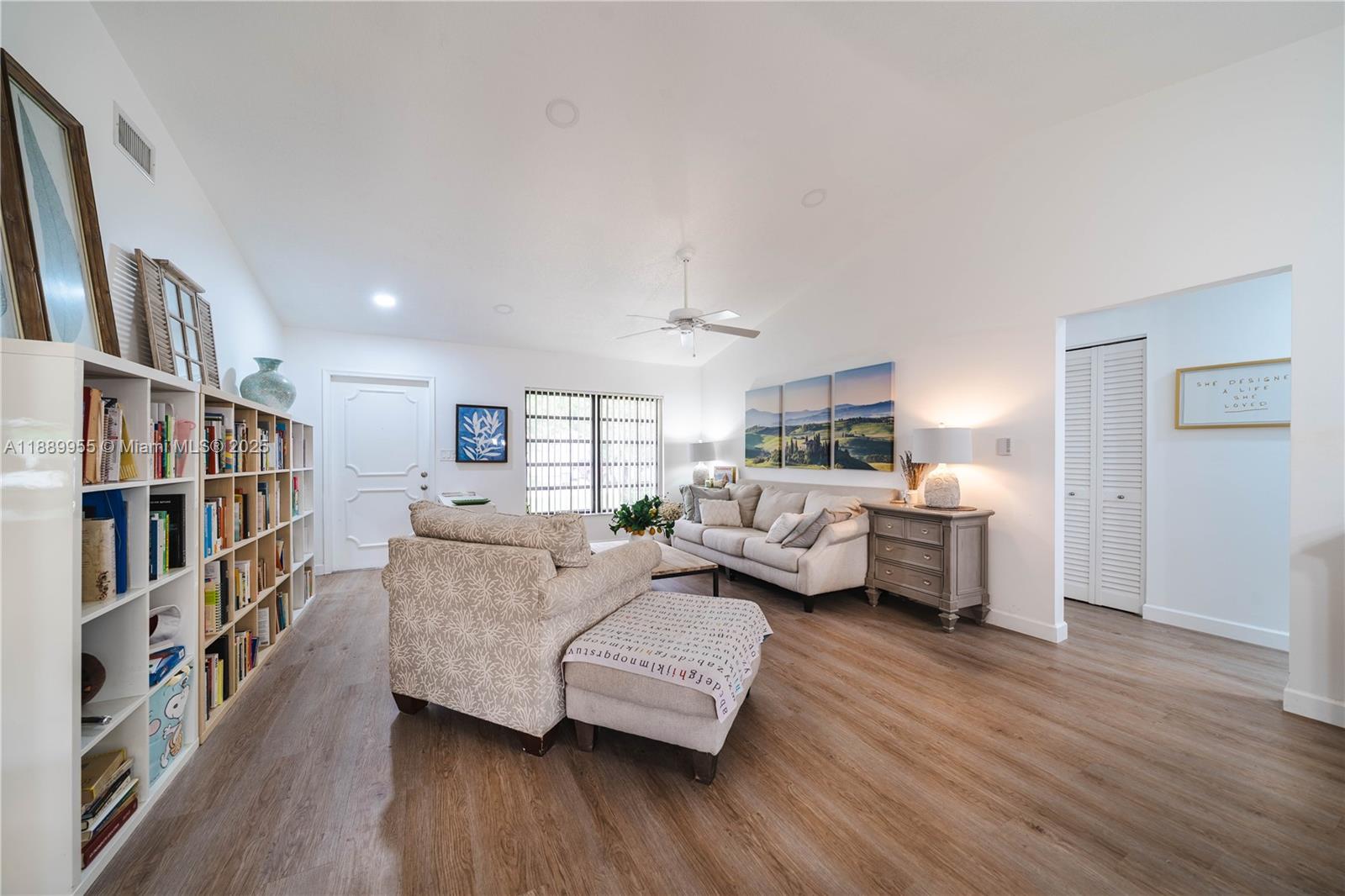 CLOVERFIELD - Residential