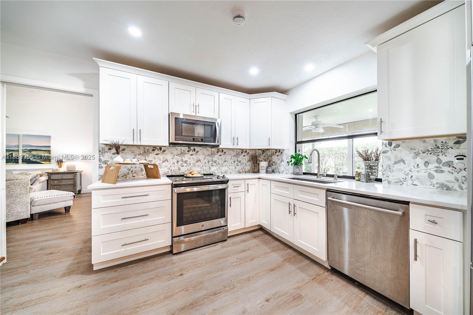 CLOVERFIELD - Residential