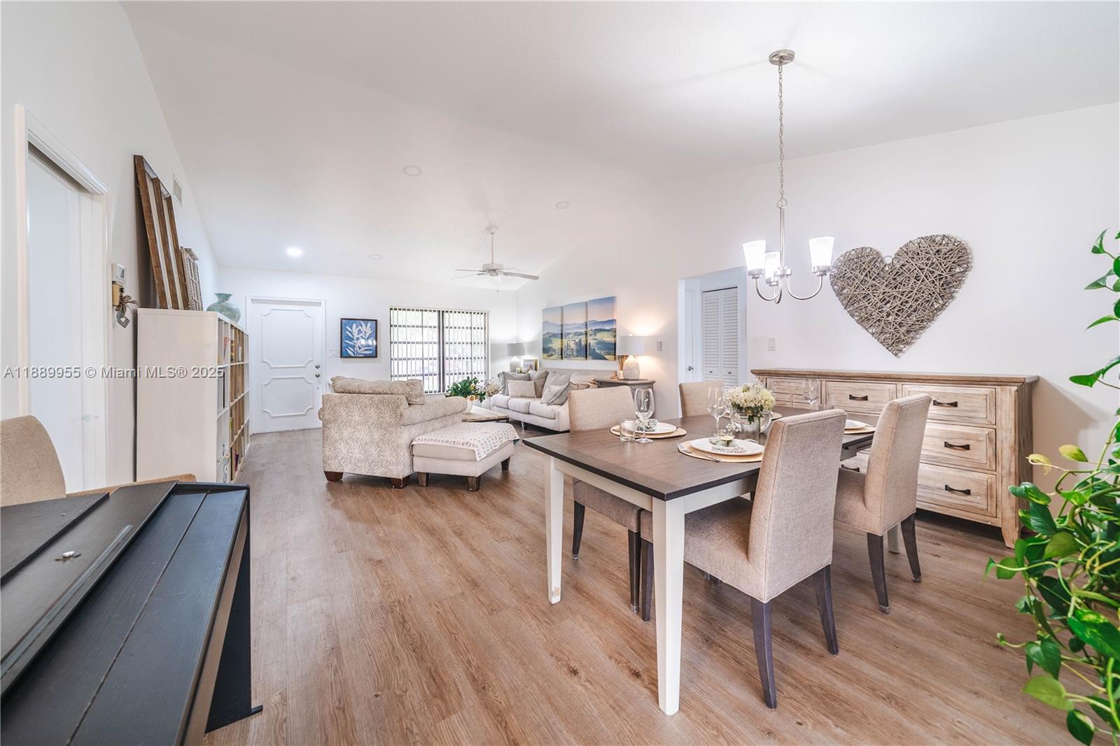 CLOVERFIELD - Residential