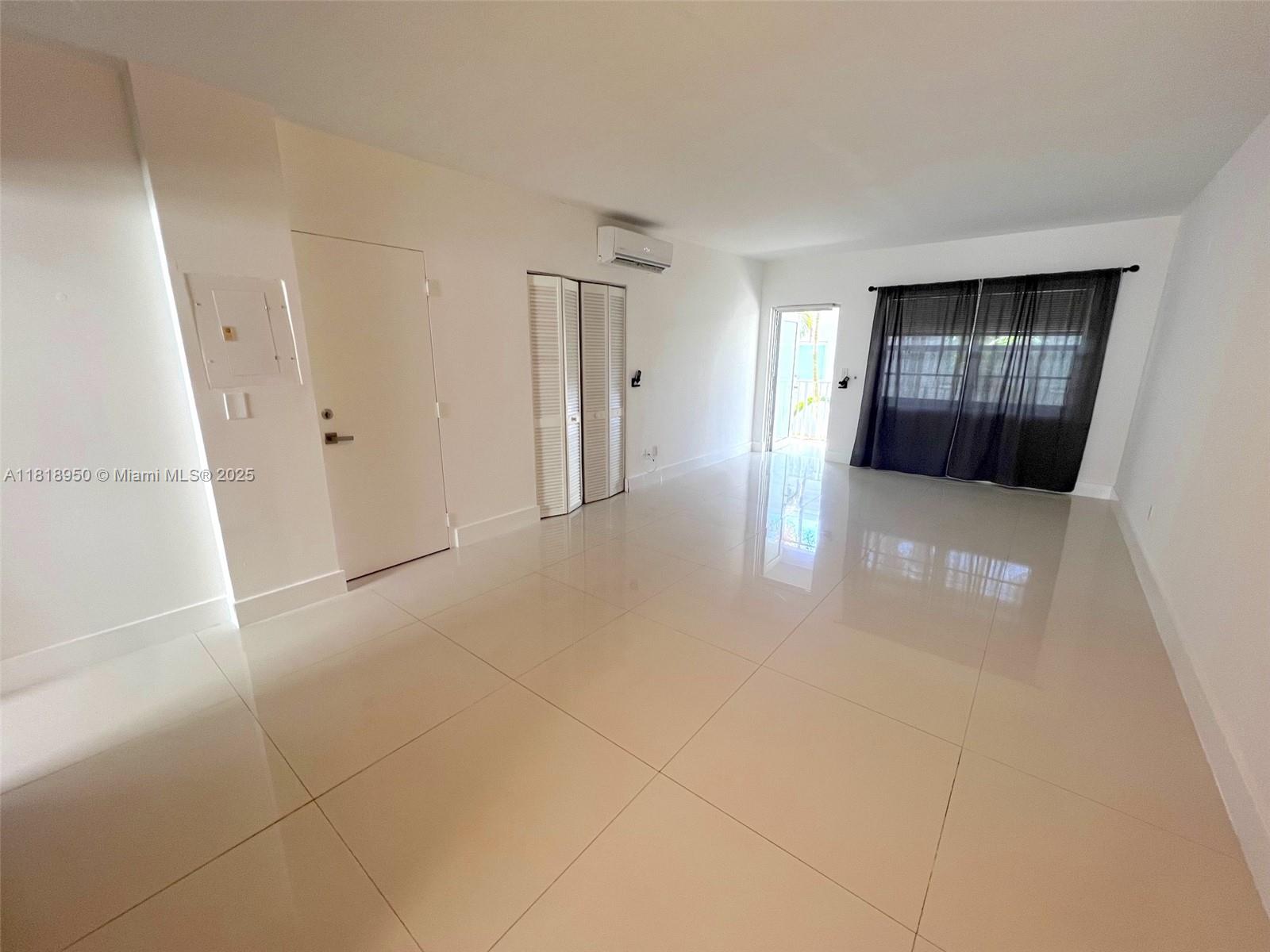 1604 Drexel Ave 207, Miami Beach, Miami-Dade County, Florida - 1 Bathrooms - 