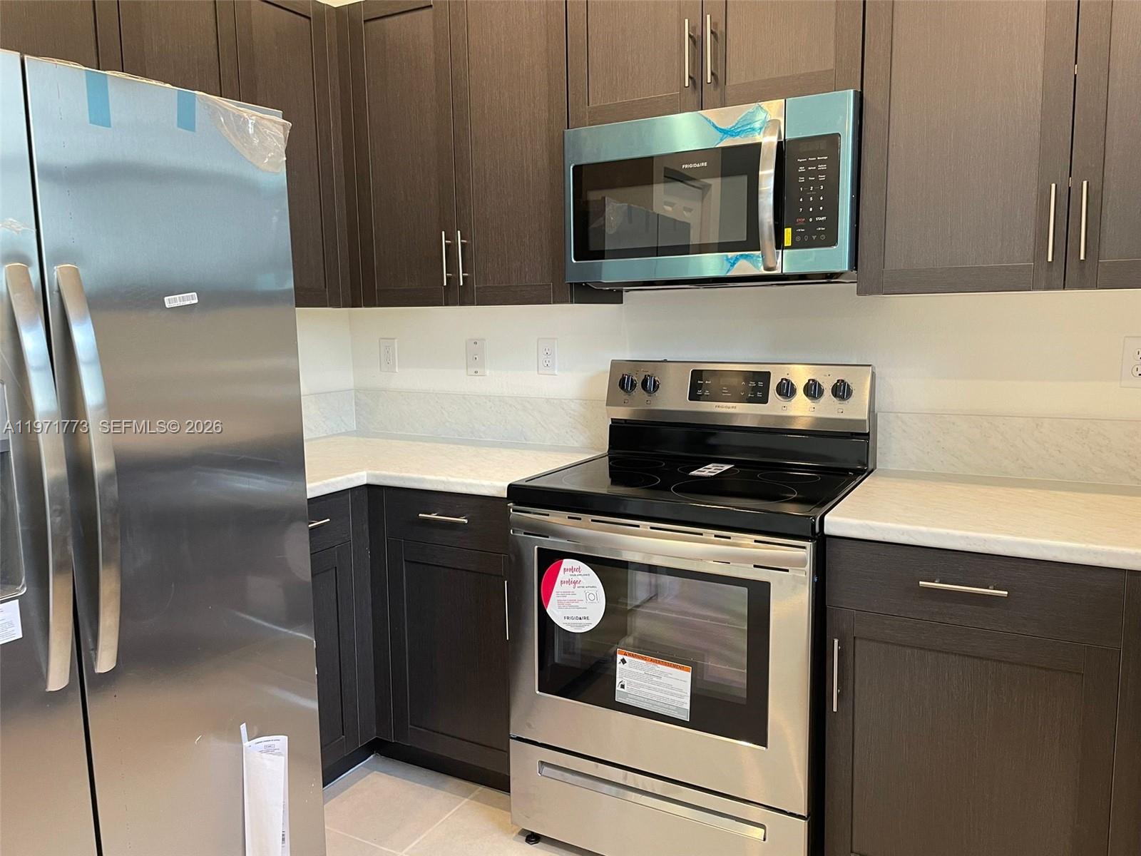 PINE ISLE - Residential