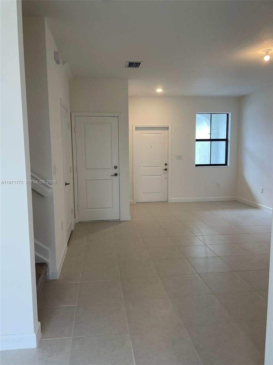 PINE ISLE - Residential