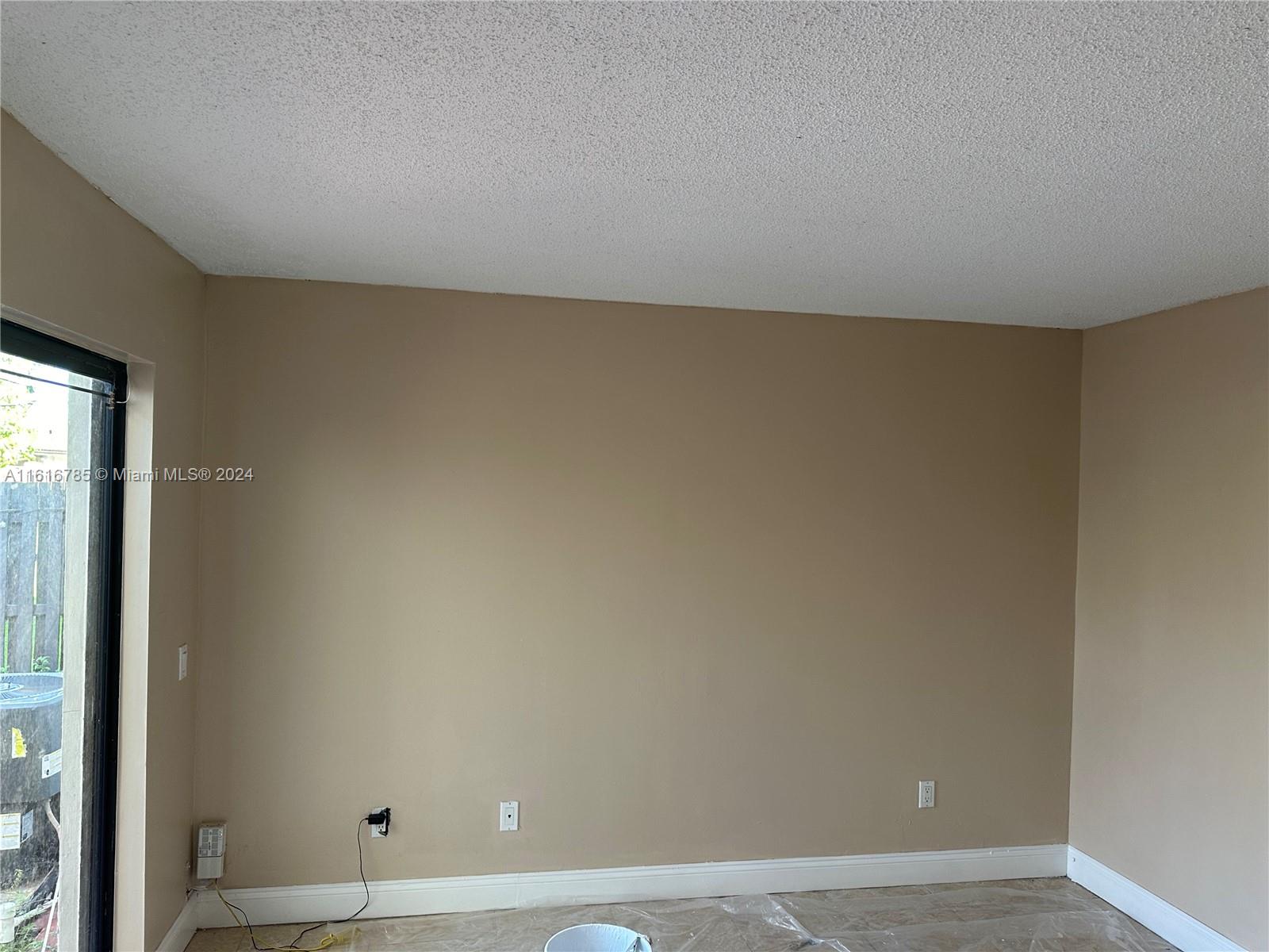 LAKES MEADOW VILG HOMES C - Residential Lease
