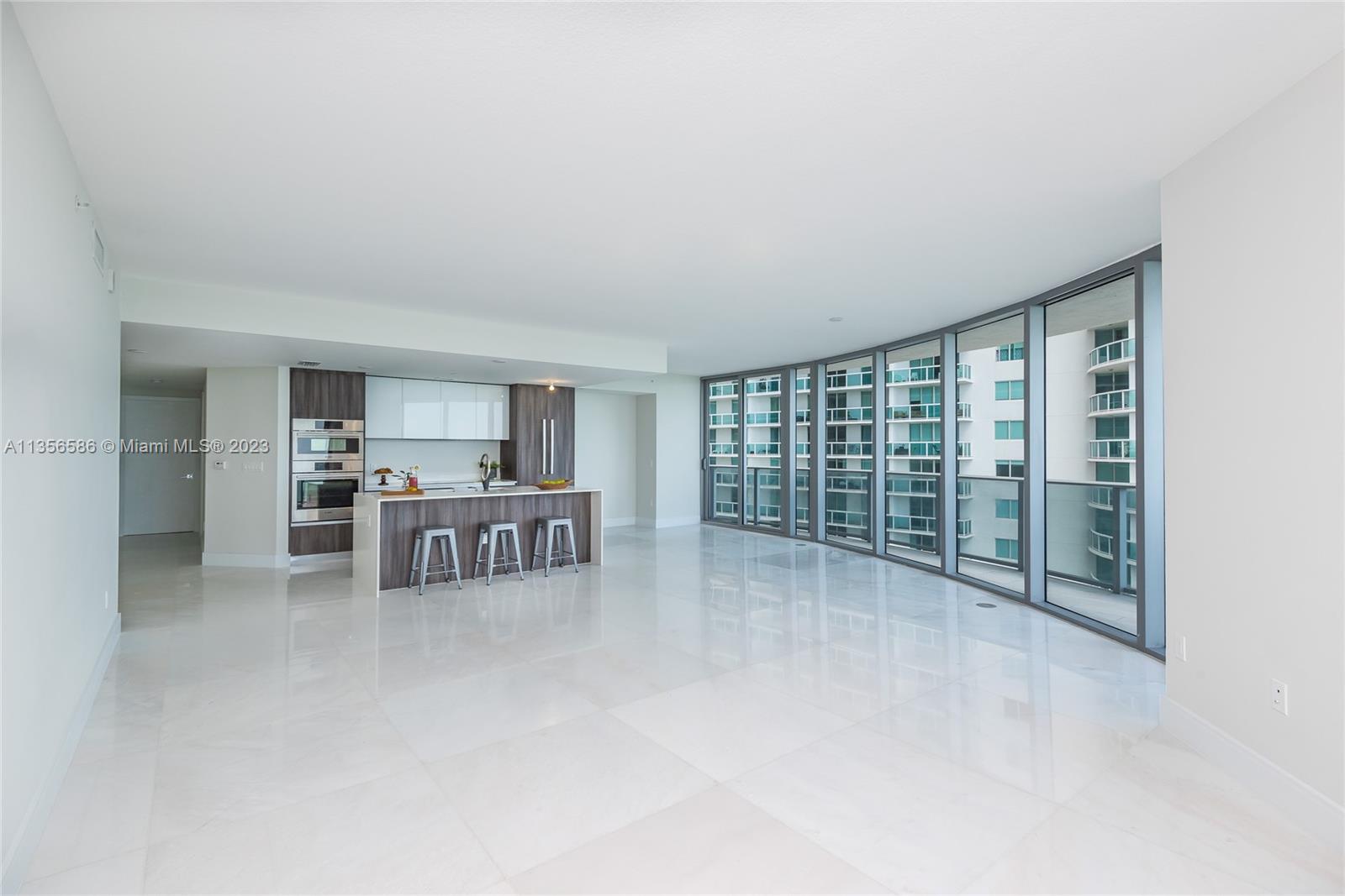 ARIA ON THE BAY CONDO - Residential