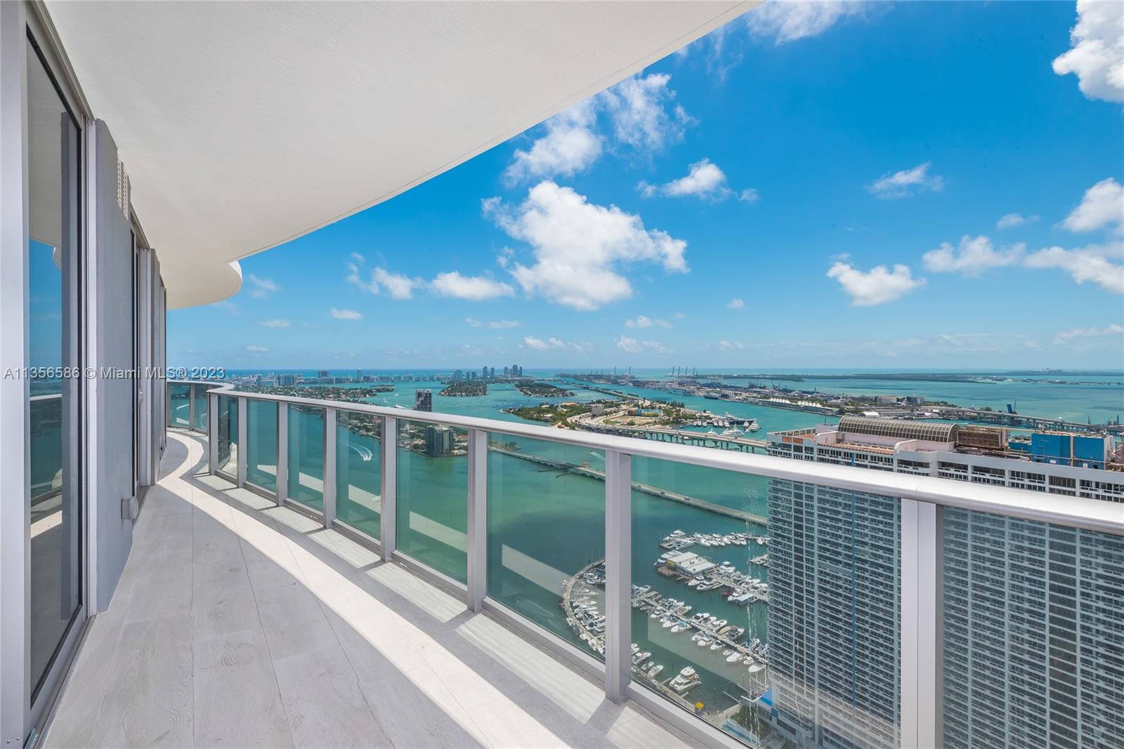 ARIA ON THE BAY CONDO - Residential