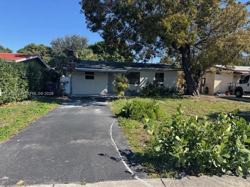 Photo of 3840 NE 12th Ave, Pompano Beach, FL 33064 (MLS # A11958020)