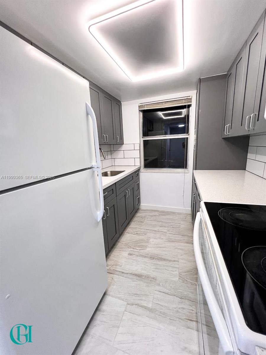 CORAL MANOR APTS CONDO - Residential Lease