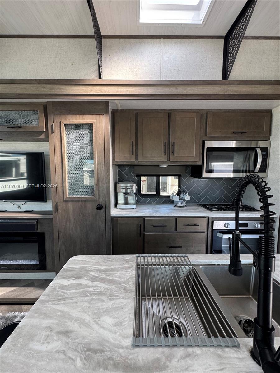 CALUSA CAMPGROUND - Residential