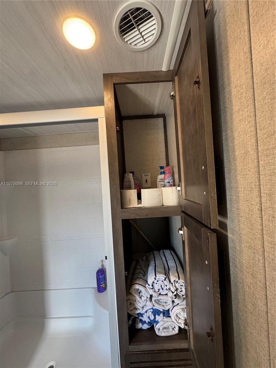 CALUSA CAMPGROUND - Residential