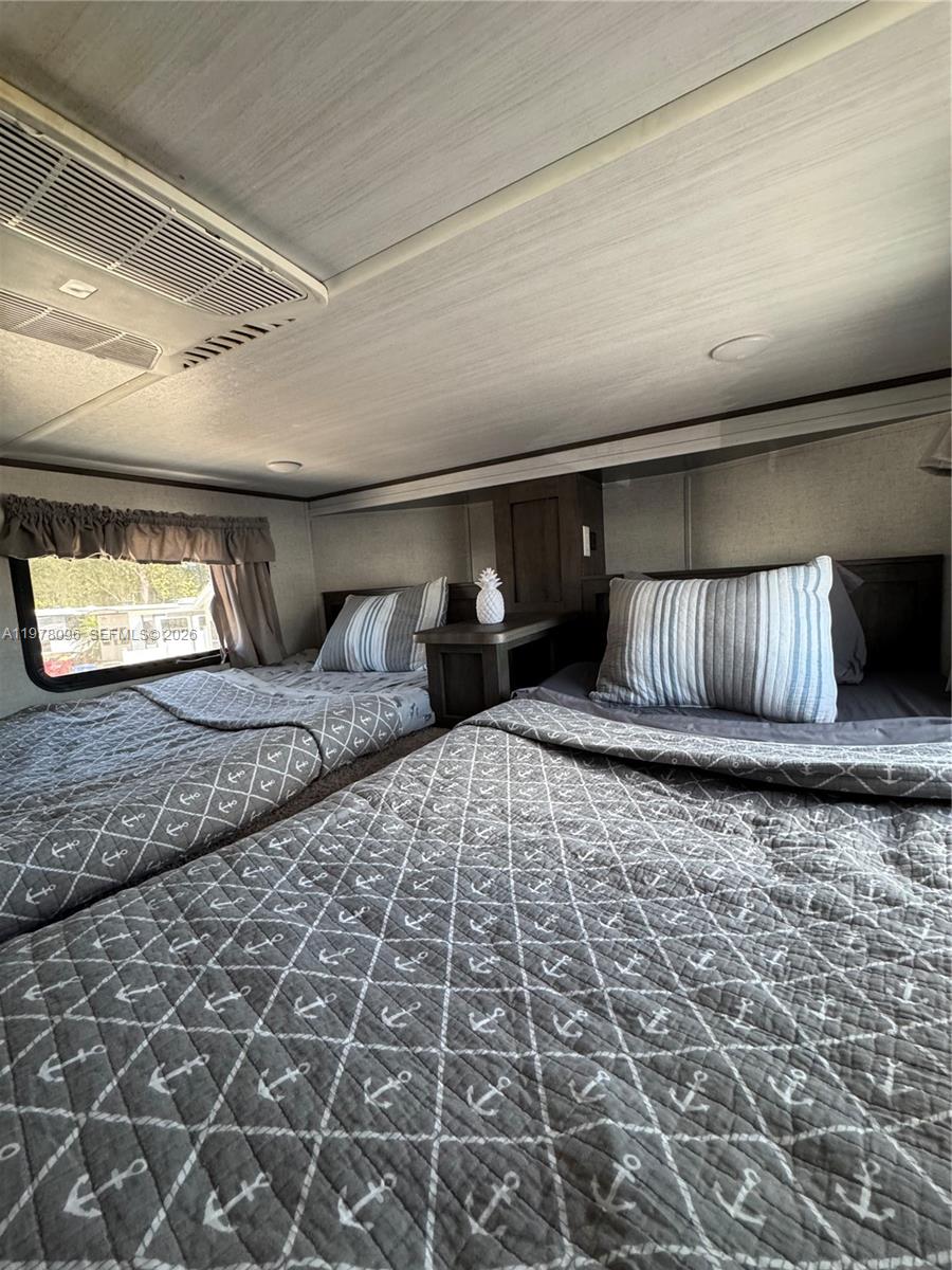 CALUSA CAMPGROUND - Residential