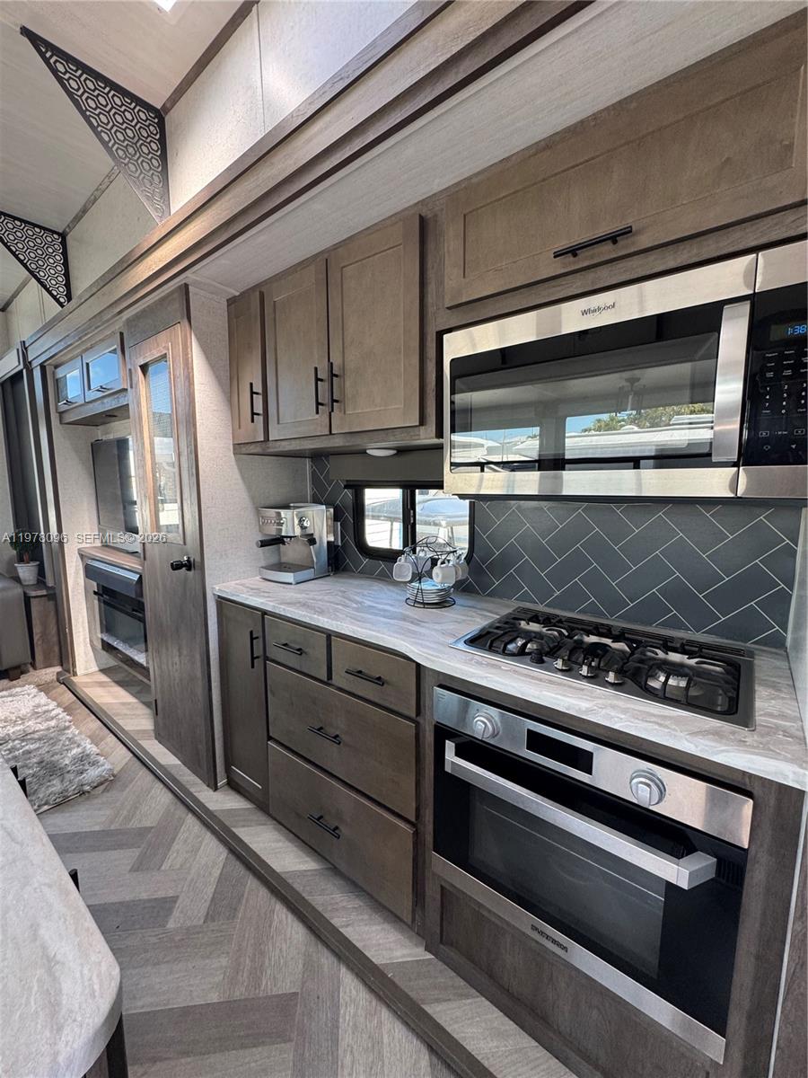 CALUSA CAMPGROUND - Residential