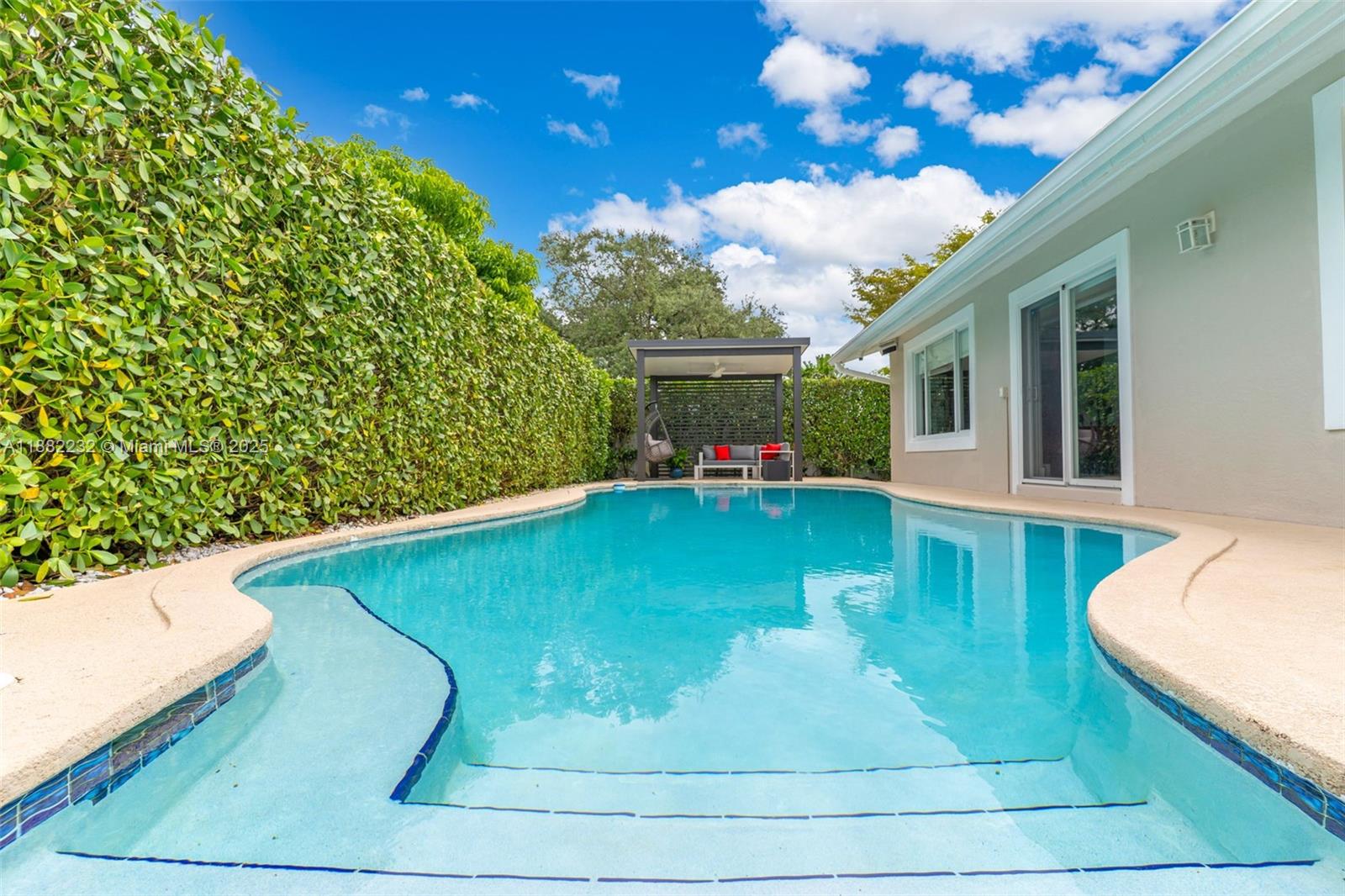 CARAVEL COUNTRY - Residential