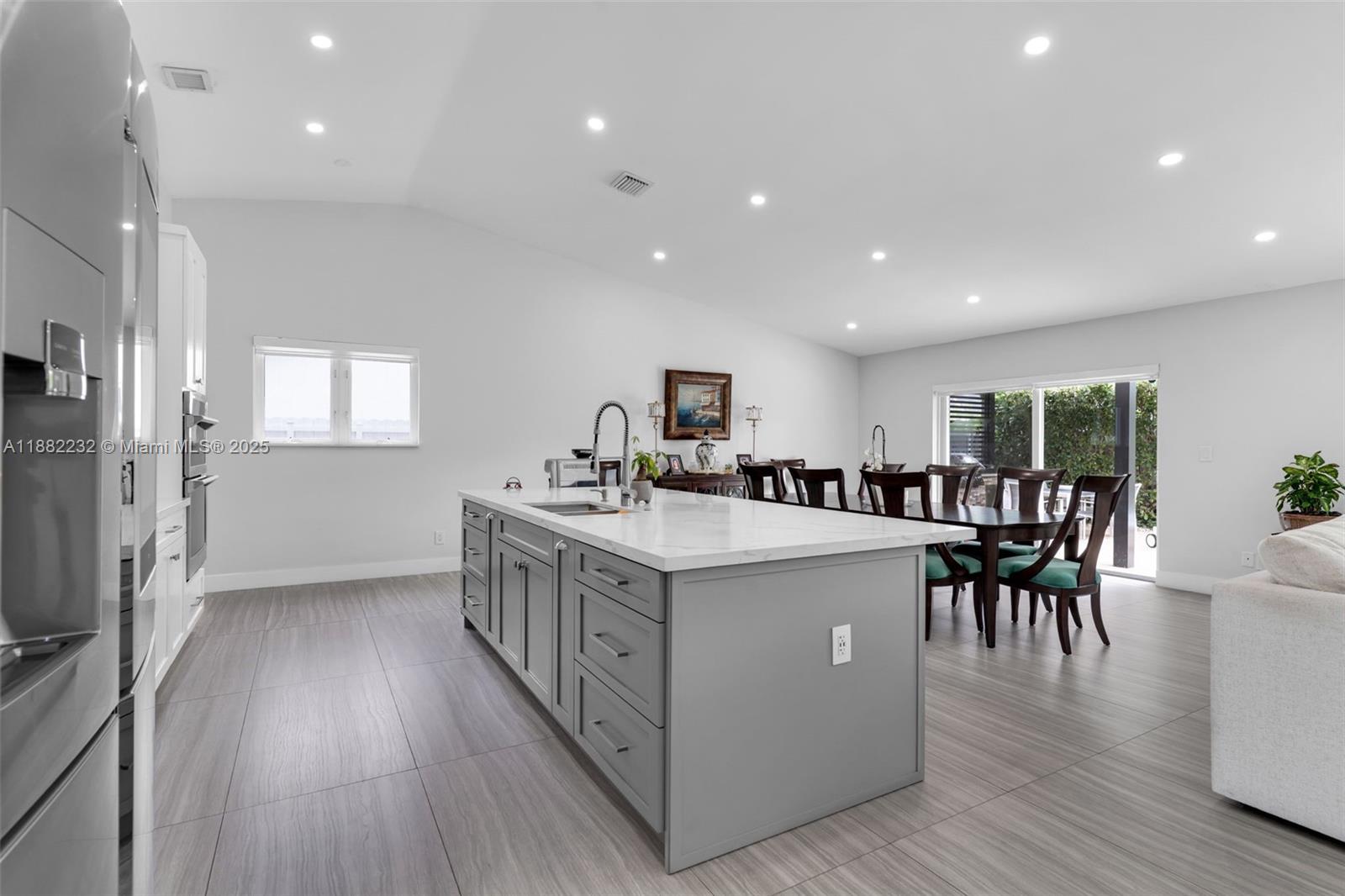 CARAVEL COUNTRY - Residential