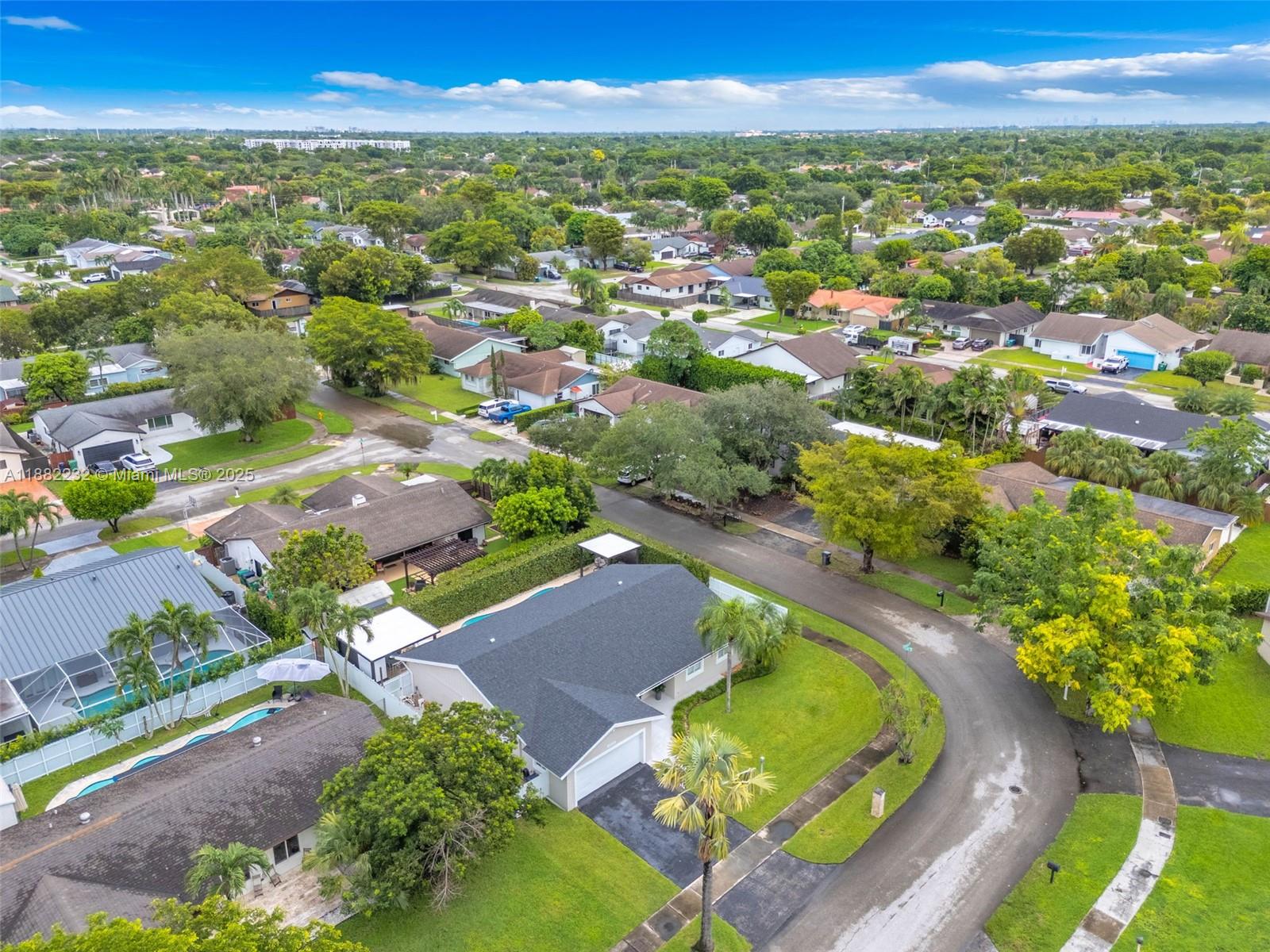 CARAVEL COUNTRY - Residential