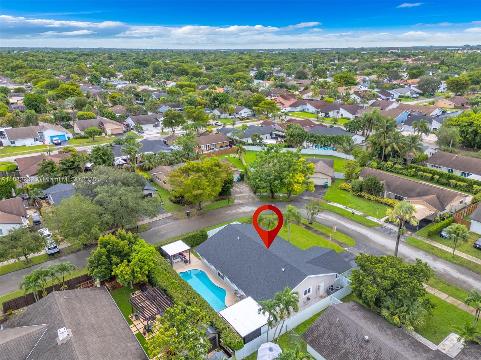 CARAVEL COUNTRY - Residential