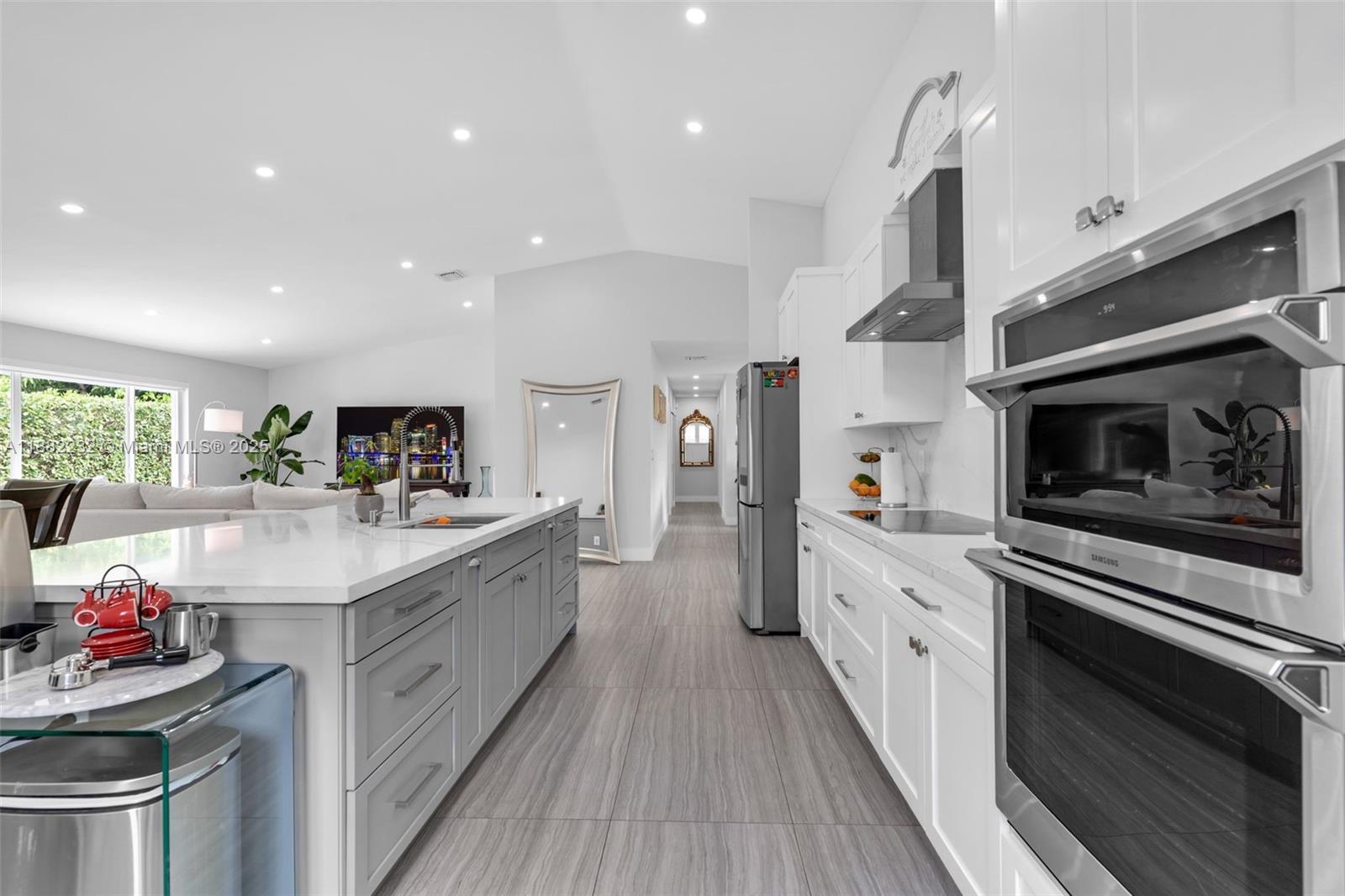 CARAVEL COUNTRY - Residential