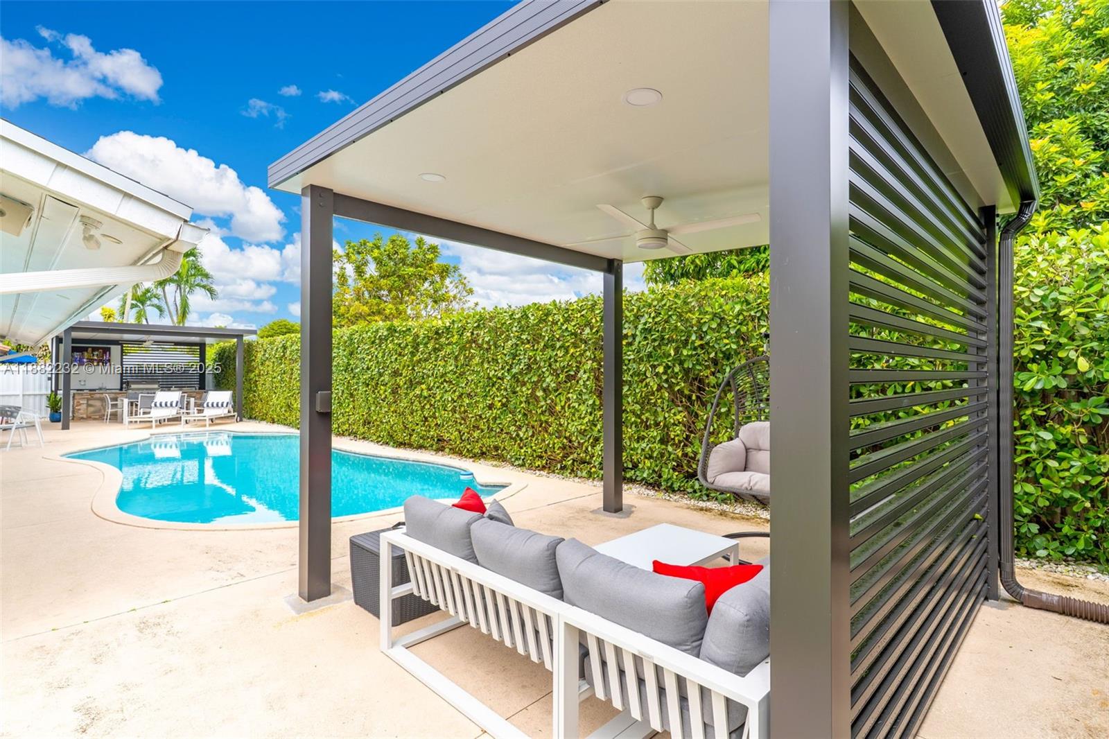 CARAVEL COUNTRY - Residential