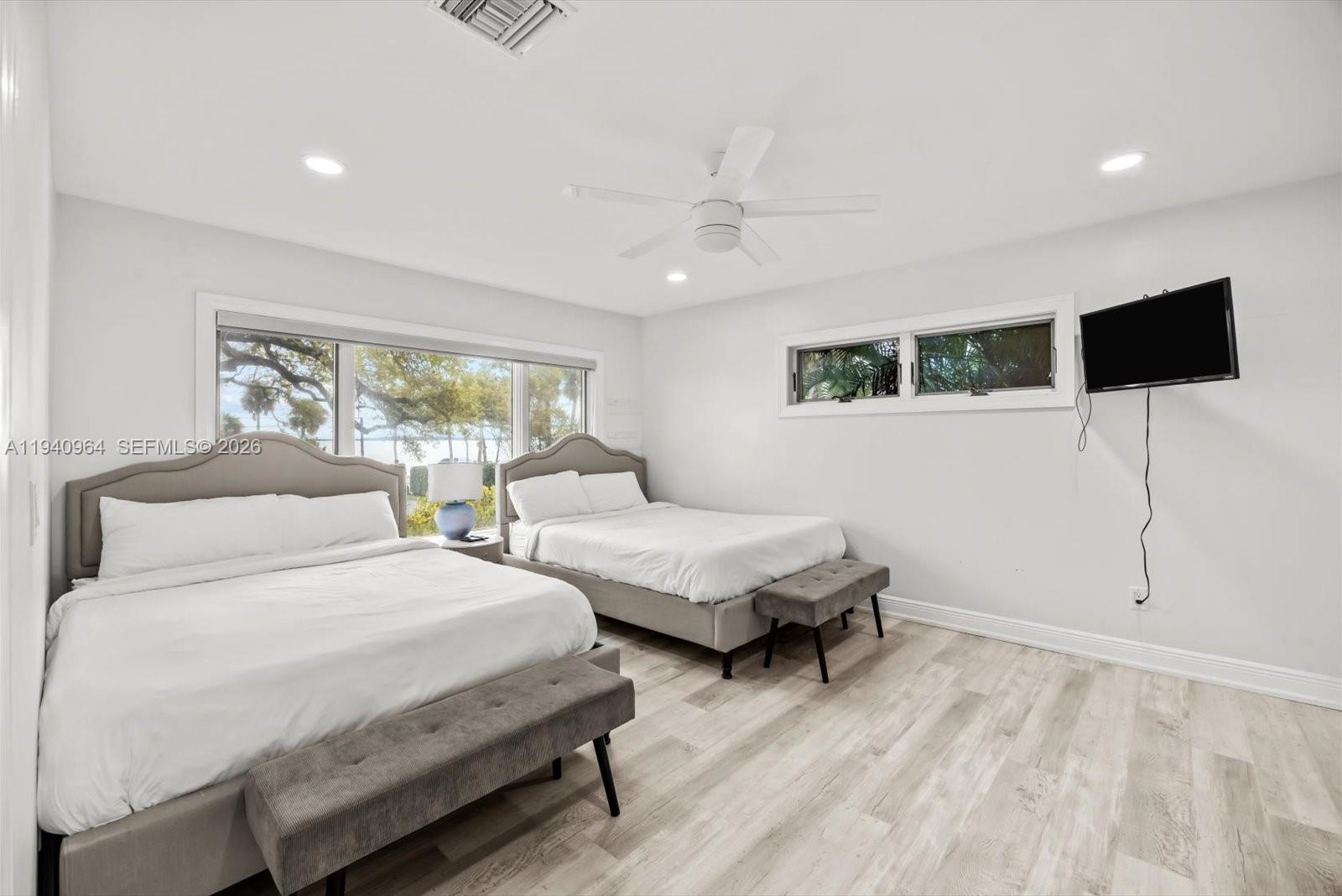METES AND BOUNDS - Residential