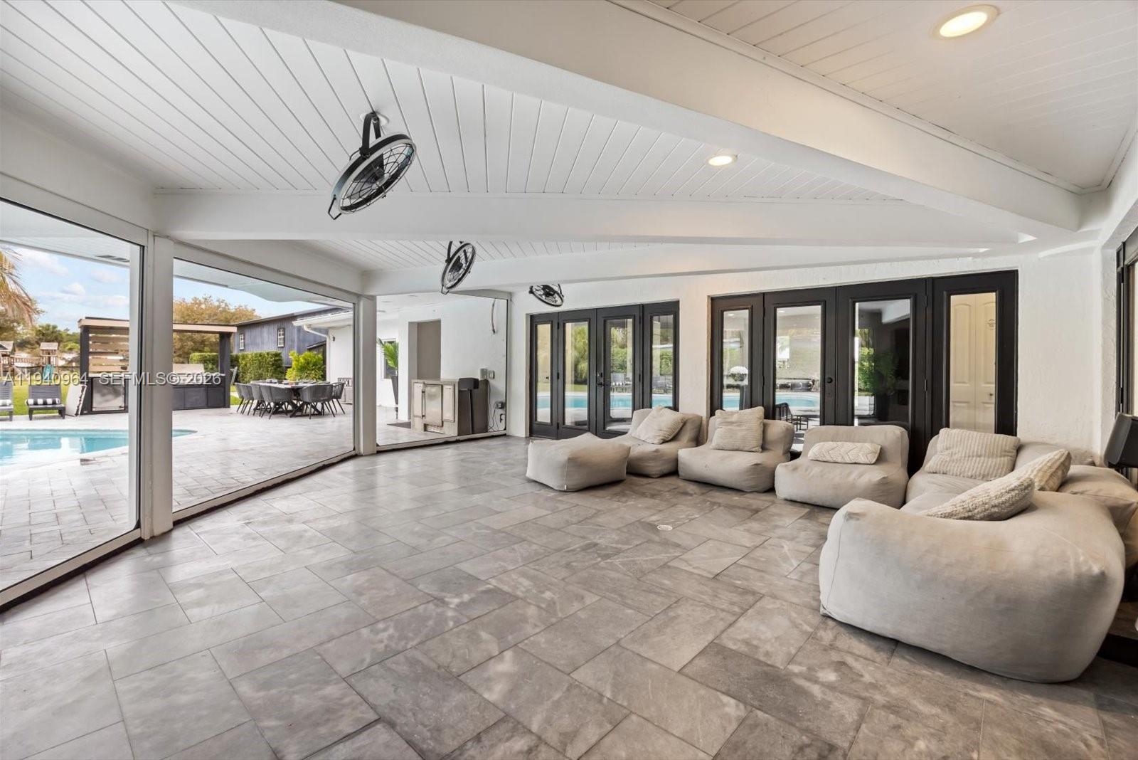 METES AND BOUNDS - Residential