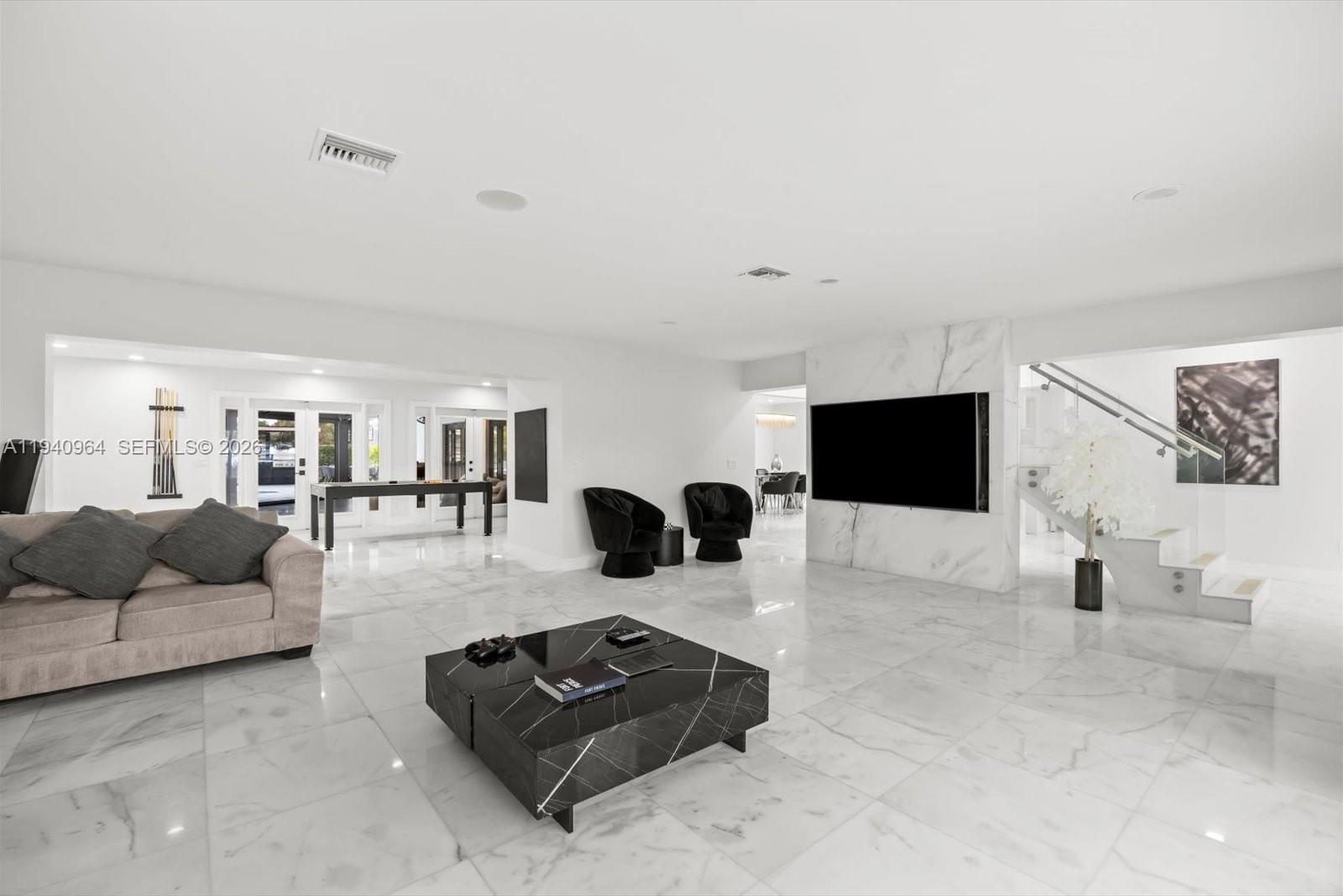 METES AND BOUNDS - Residential