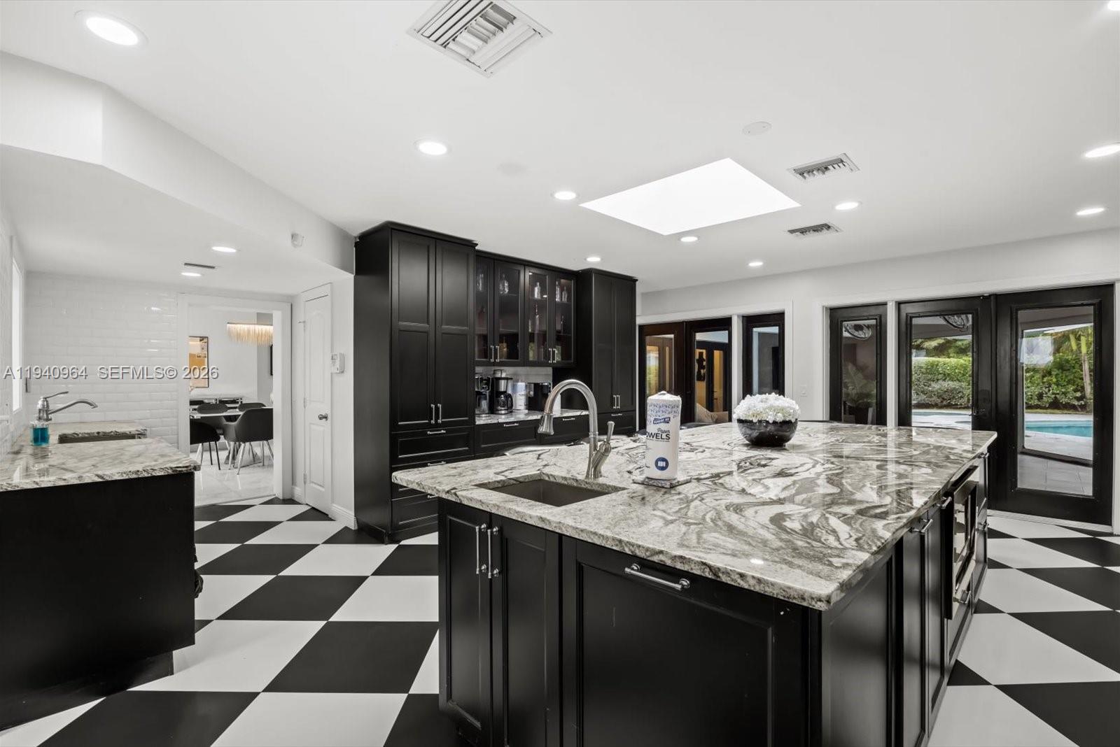 METES AND BOUNDS - Residential