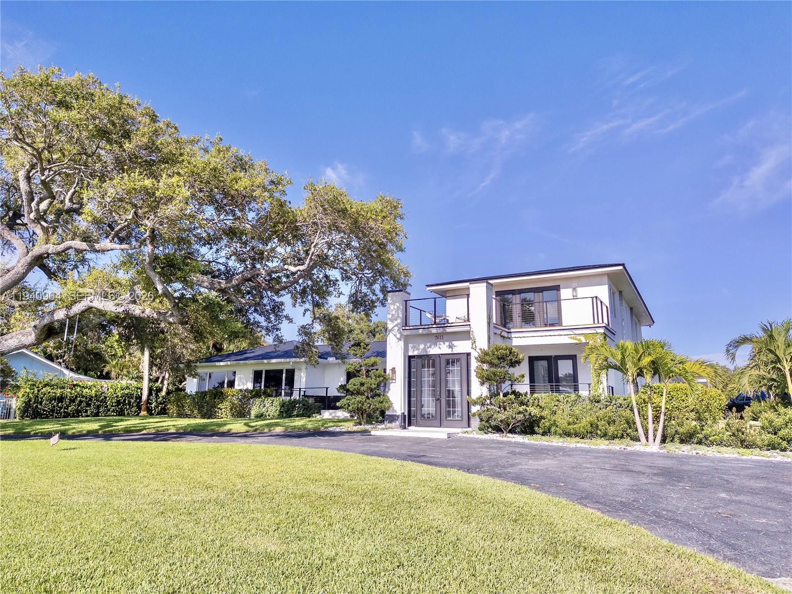 2611 S Indian River Dr