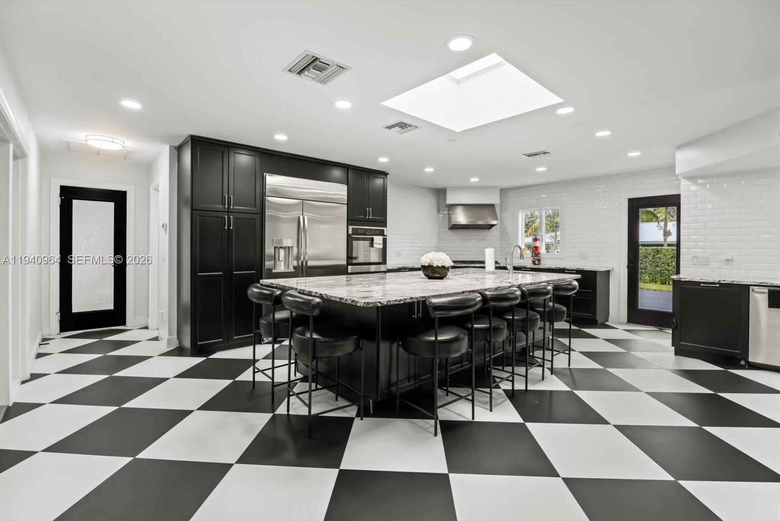 METES AND BOUNDS - Residential