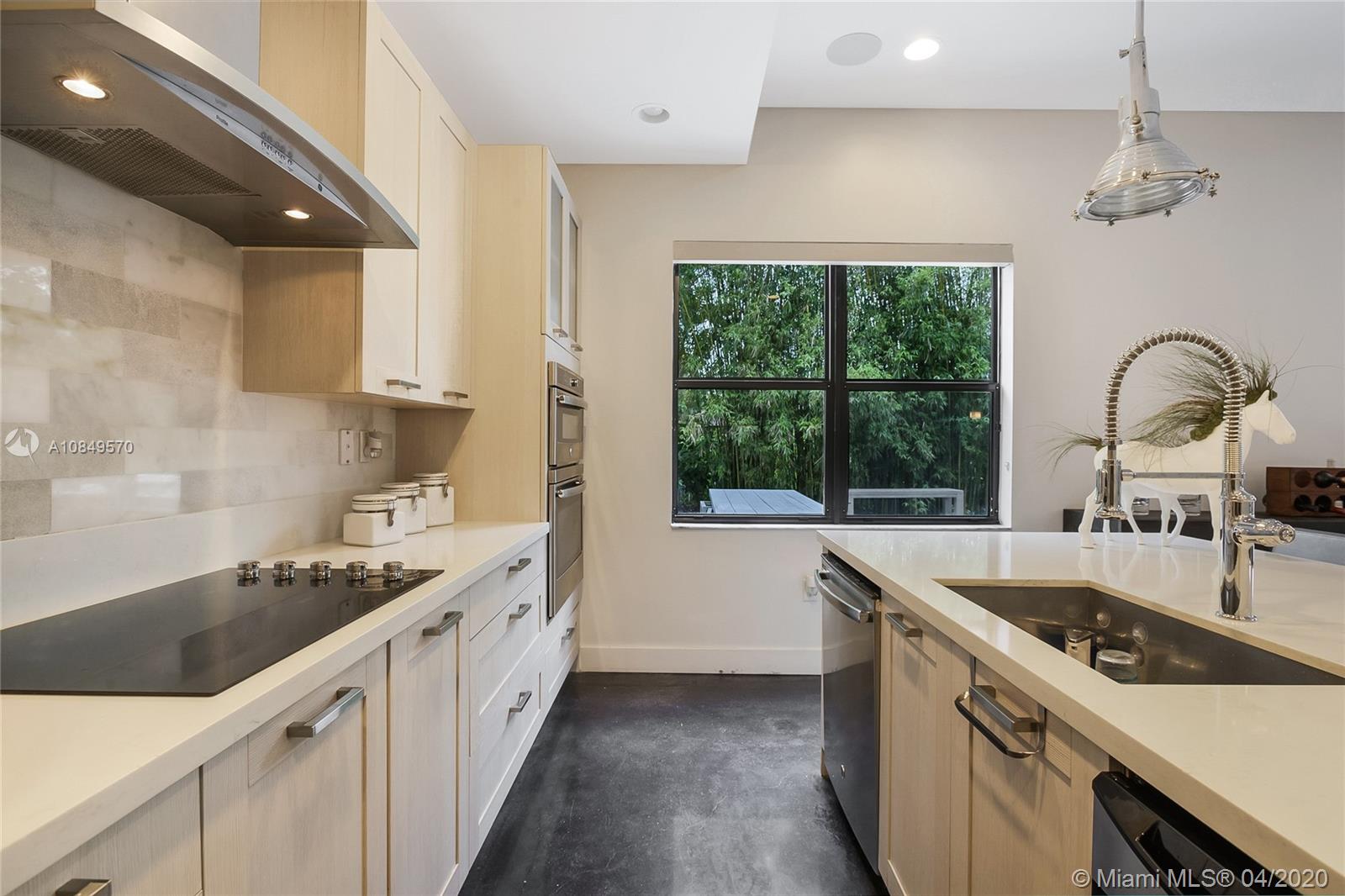 CRESTVIEW WEST - Residential