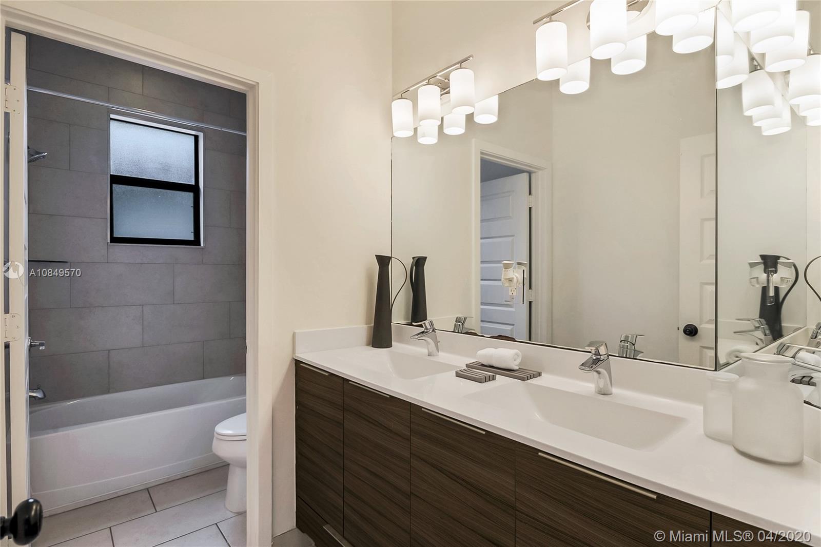 CRESTVIEW WEST - Residential