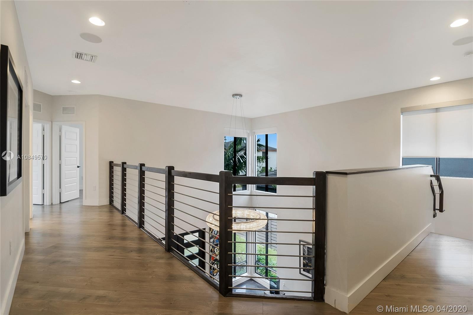 CRESTVIEW WEST - Residential