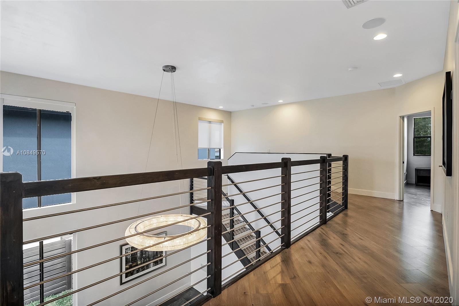 CRESTVIEW WEST - Residential